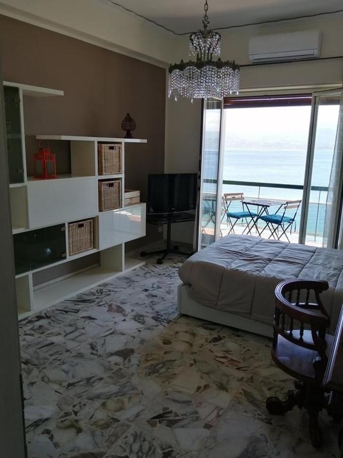 Ferienwohnung The Door Of Sicily Messina Exterior foto